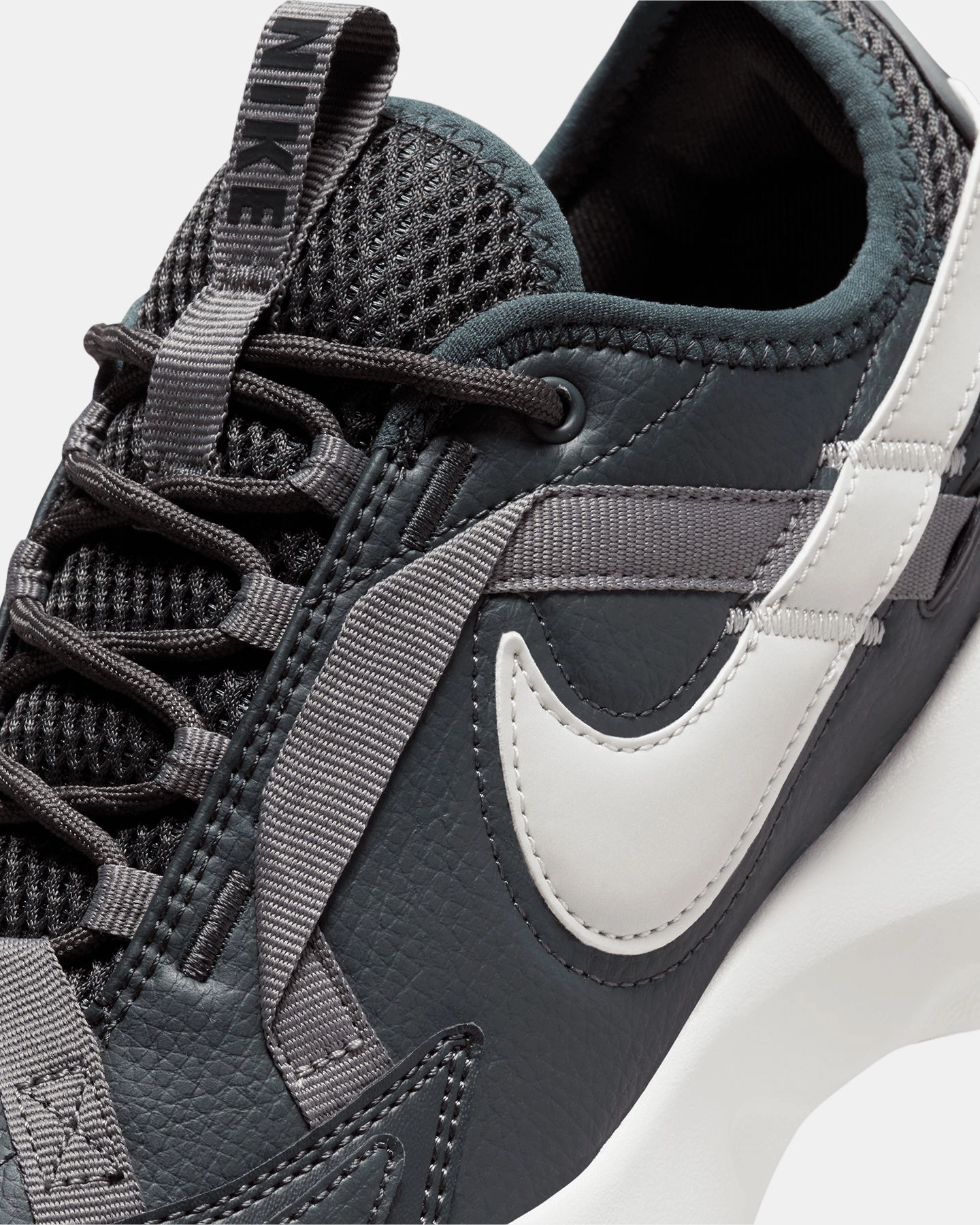 Nike Women's TC 7900 Anthracite