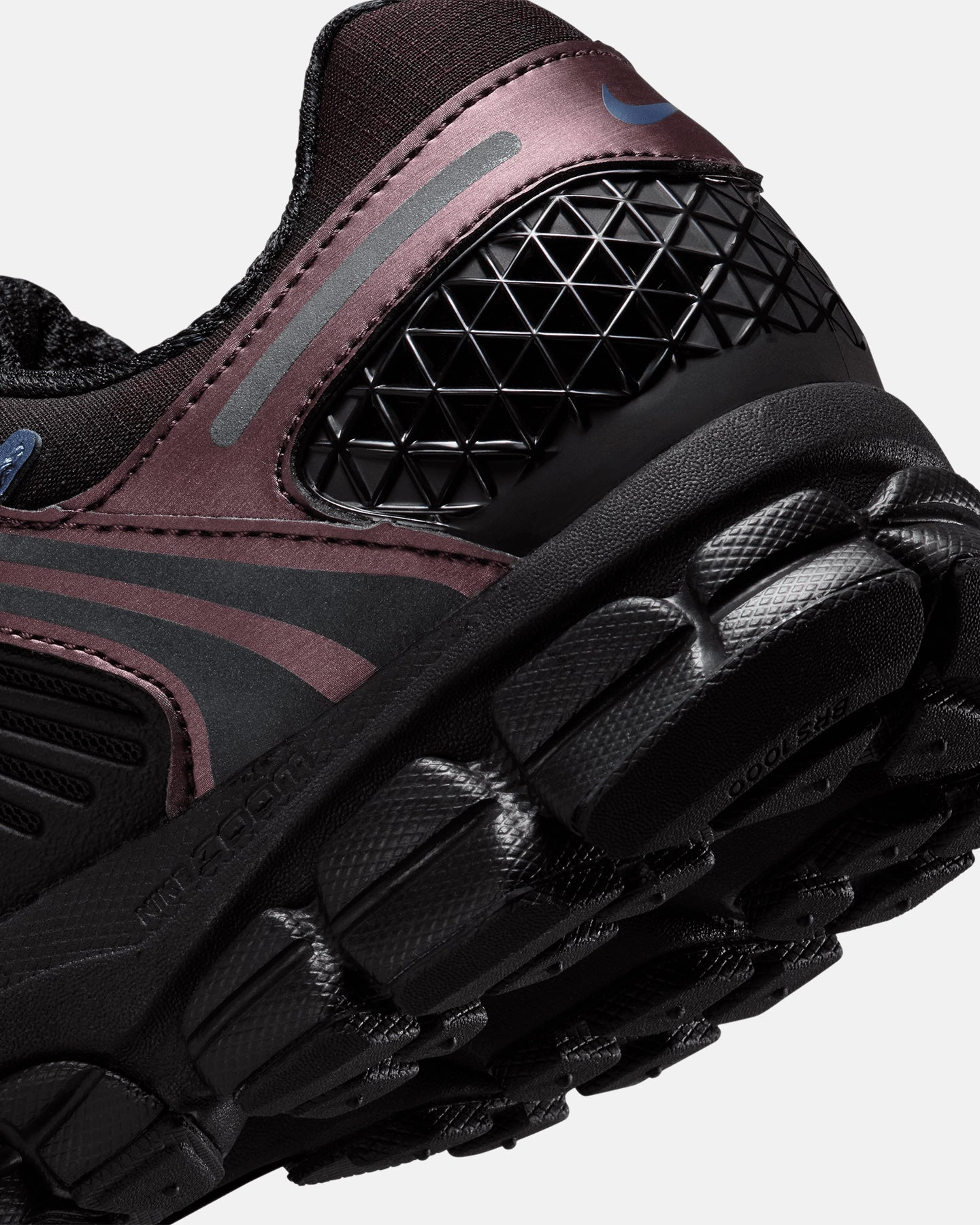 Nike Women's Zoom Vomero 5 Burgundy