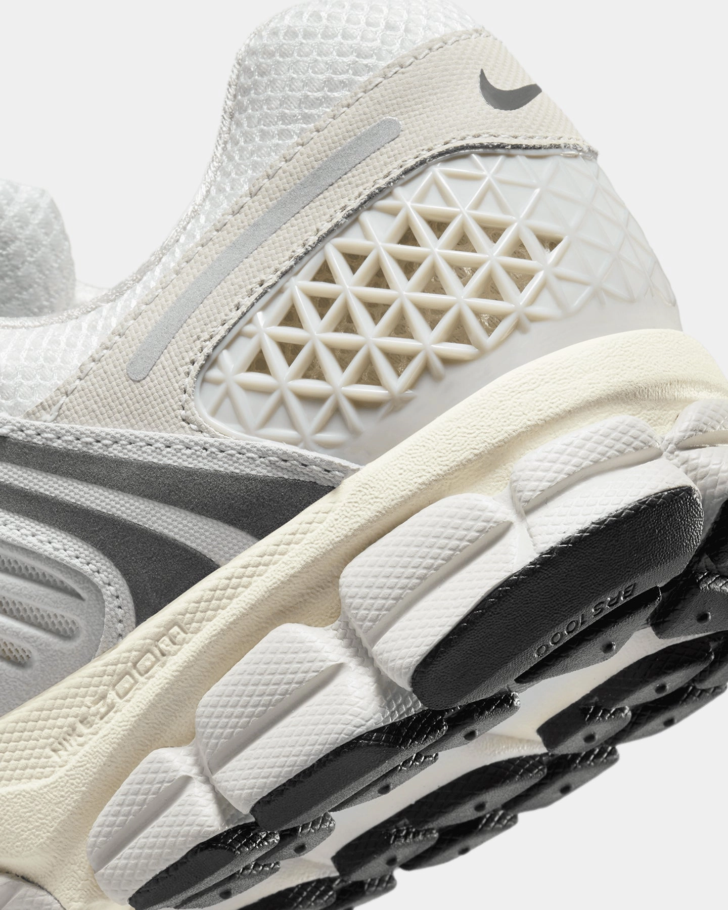 Nike Zoom Vomero 5 Platinum Tint/Photon Dust-Cashmere