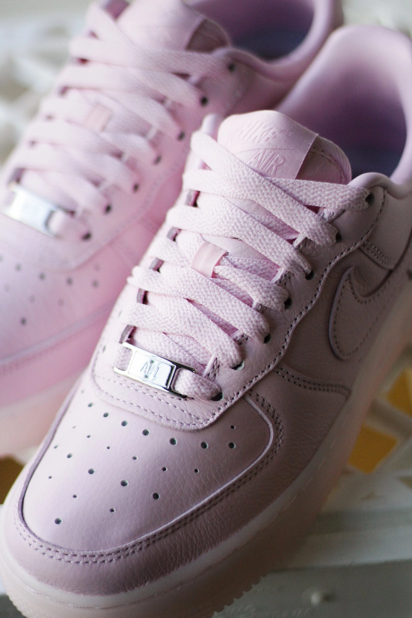 NOCTA AIR FORCE 1 LOW SP PINK FOAM/COBALT TINT-METALLIC SILVER