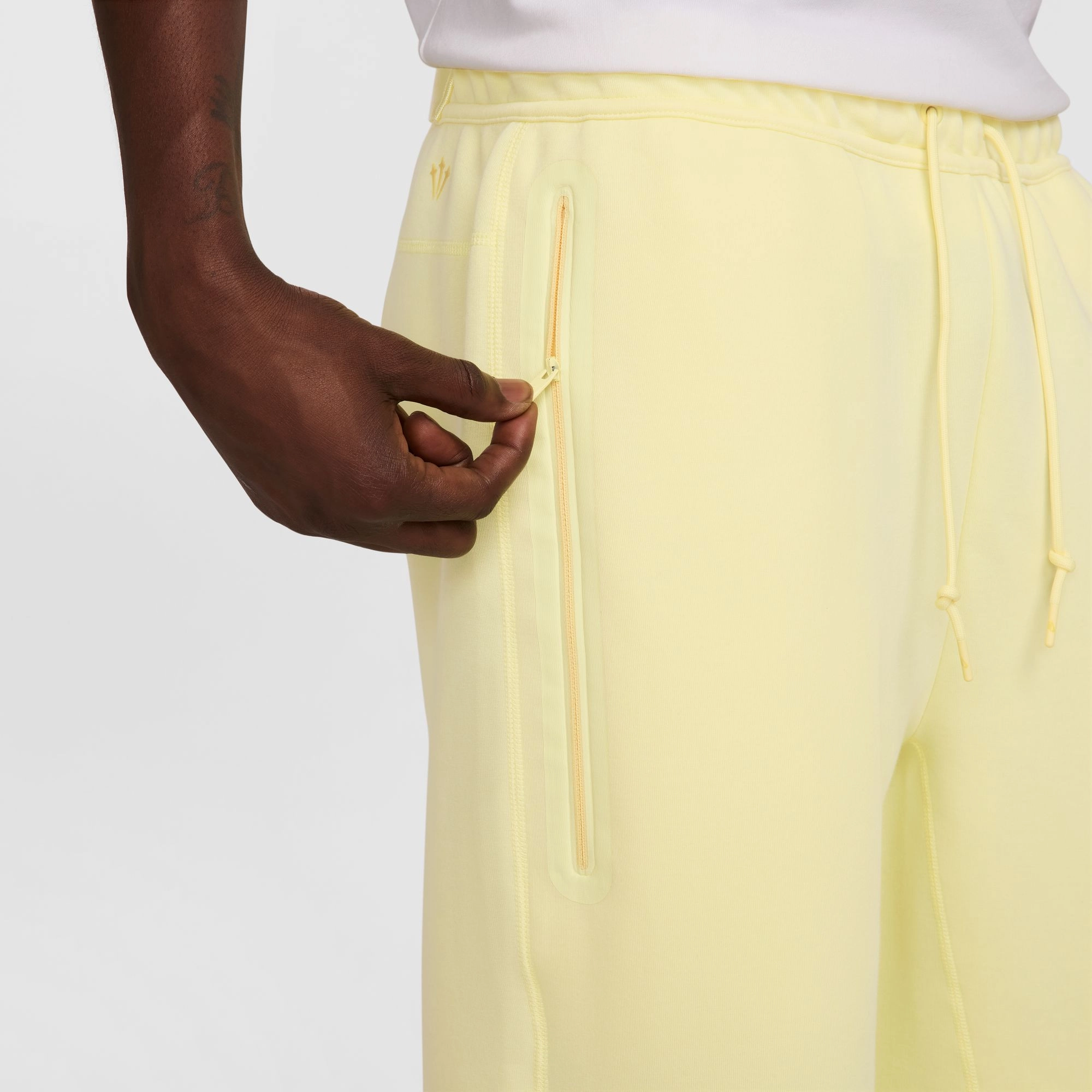 NOCTA TECH FLEECE OPEN HEM PANTS CITRON TINT