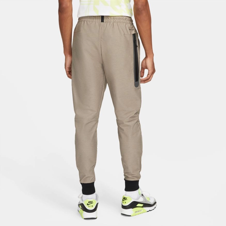 NSW DRI-FIT TECH PACK UNLINE TRACK PANT MOON FOSSIL
