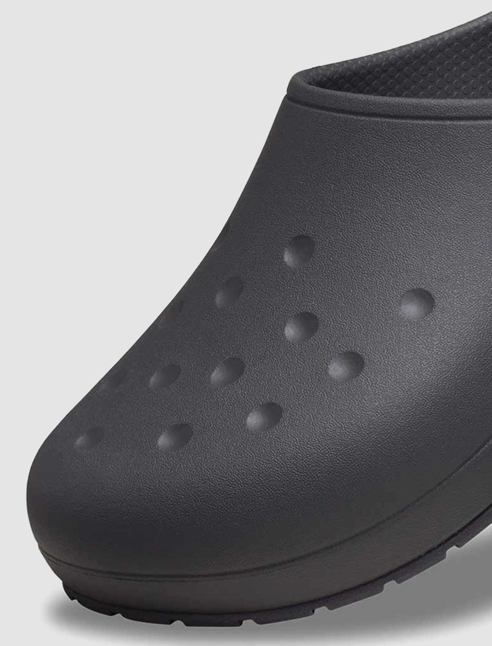 QUIET CLOG BLACK