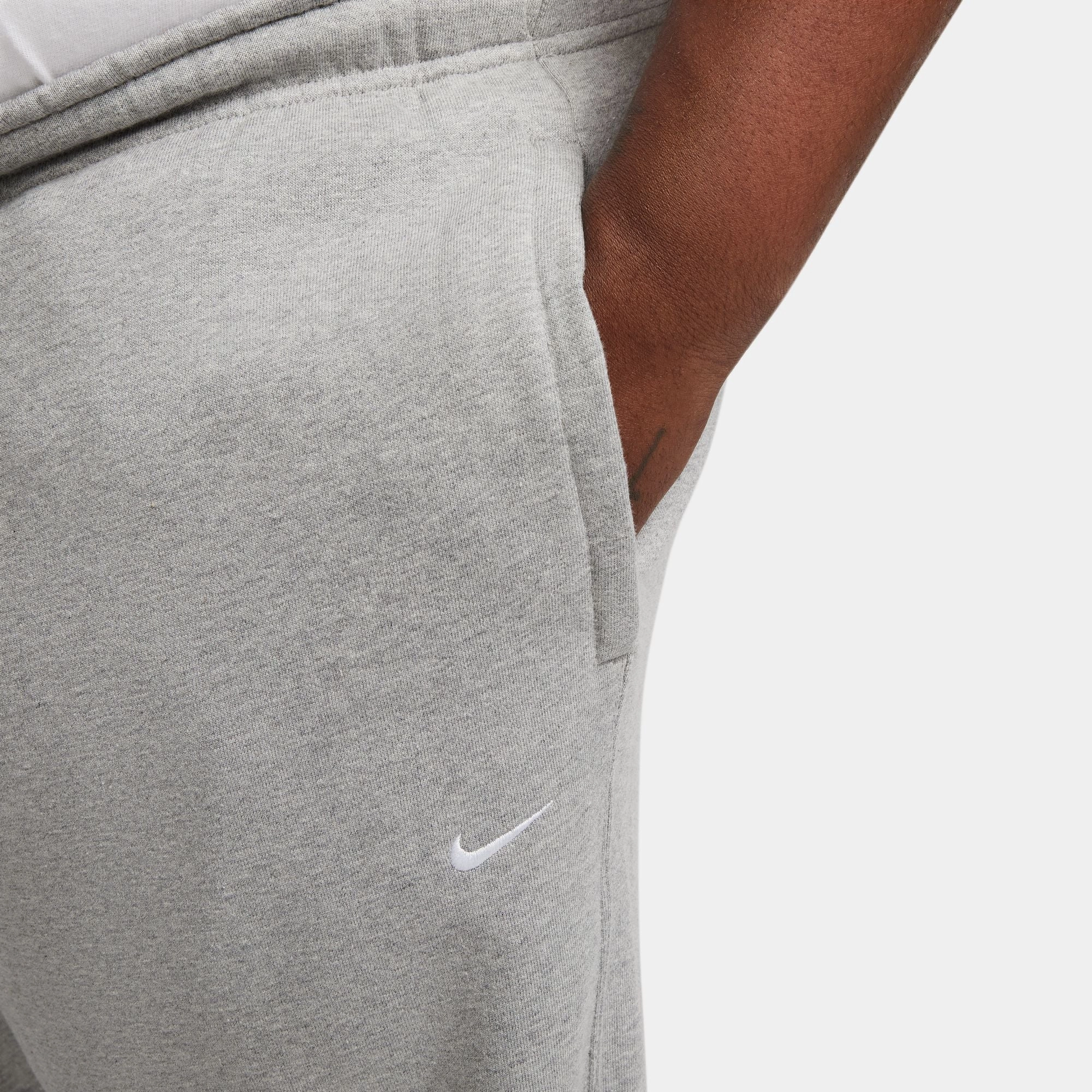 SOLO SWOOSH PANTS DK GREY HEATHER