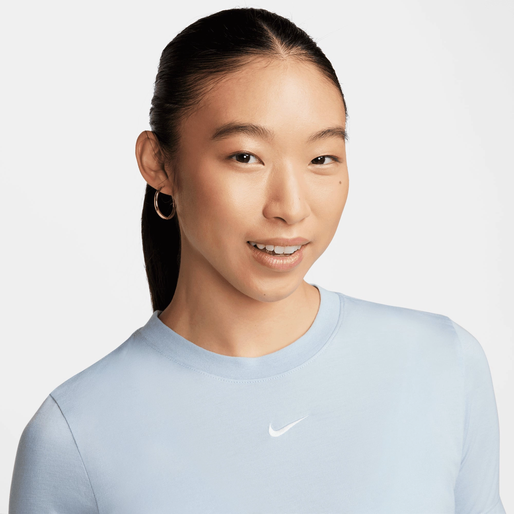 SPORTSWEAR ESSENTIAL חולצת טופ