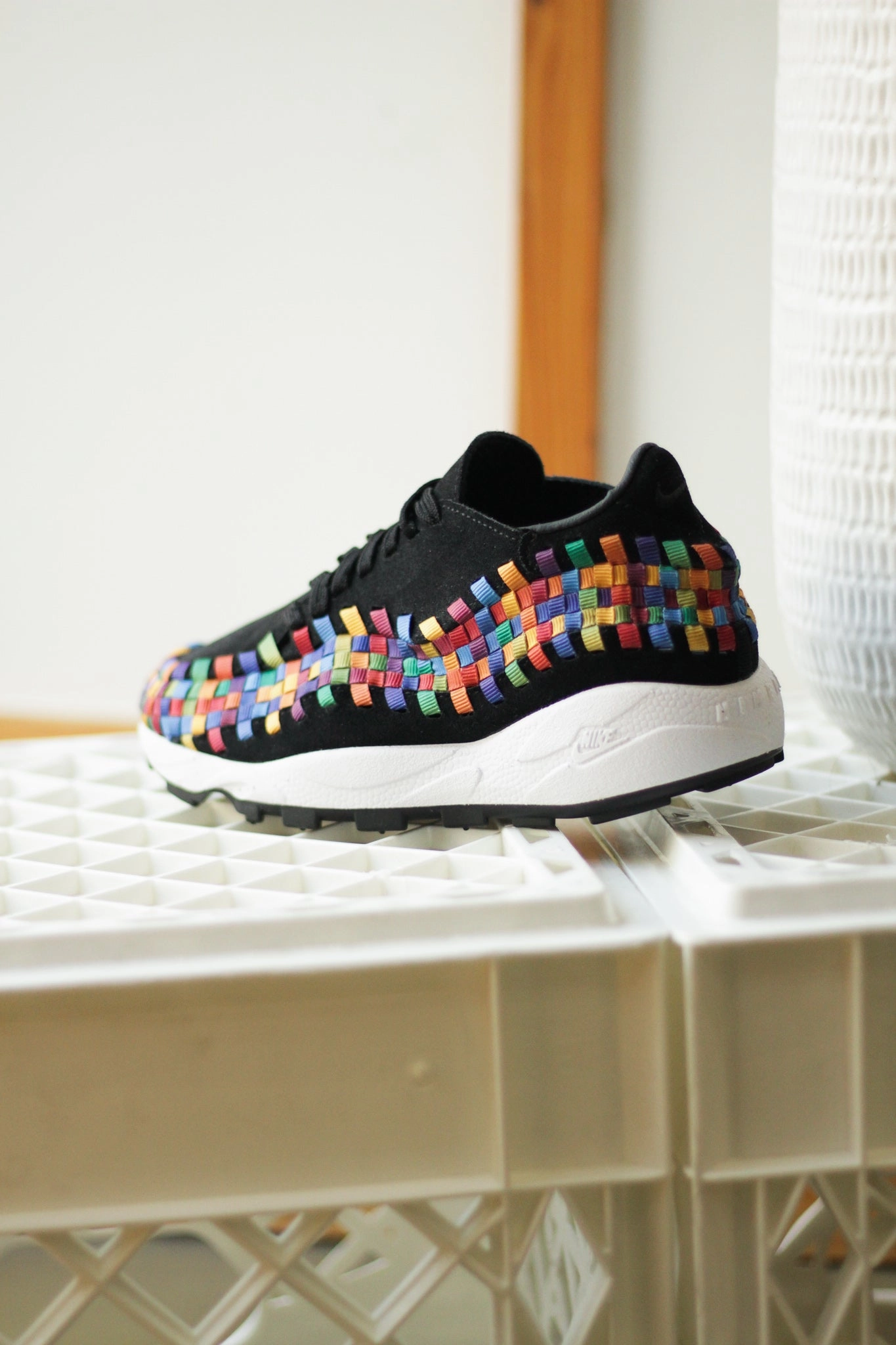 W AIR FOOTSCAPE WOVEN BLACK/MULTI