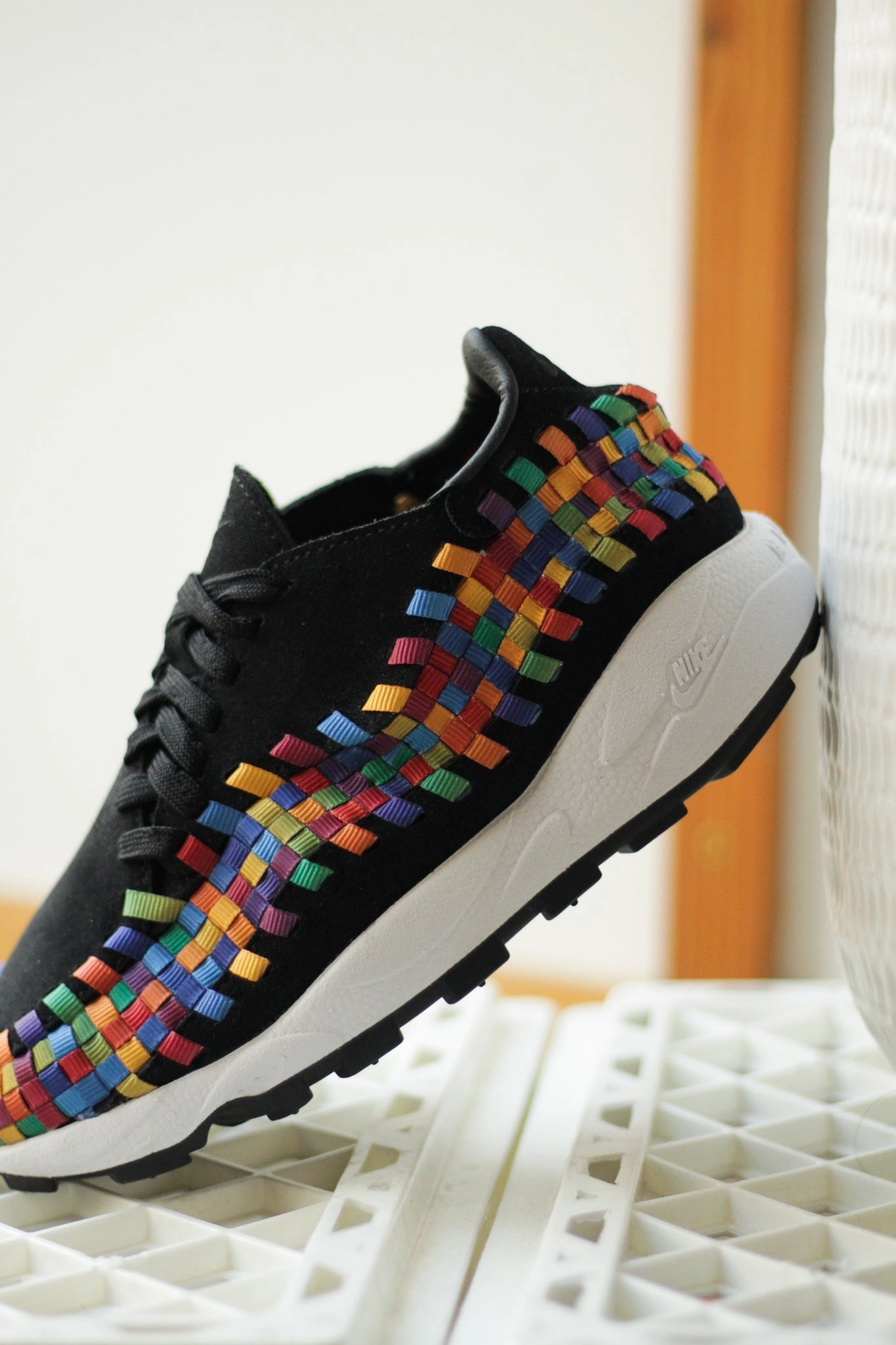 W AIR FOOTSCAPE WOVEN BLACK/MULTI