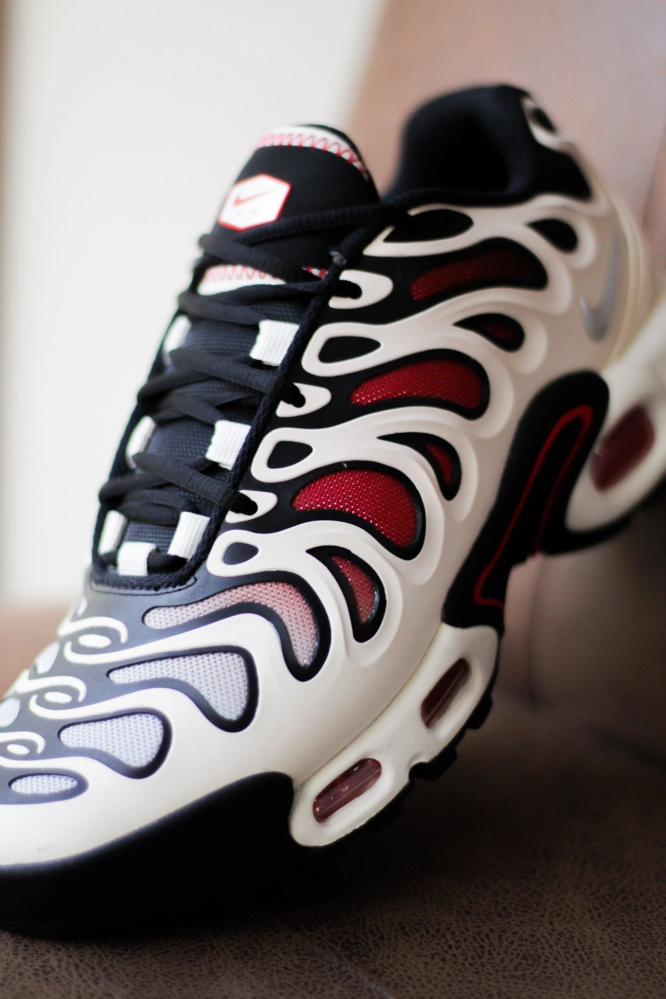 W AIR MAX PLUS DRIFT PHANTOM/FIRE RED