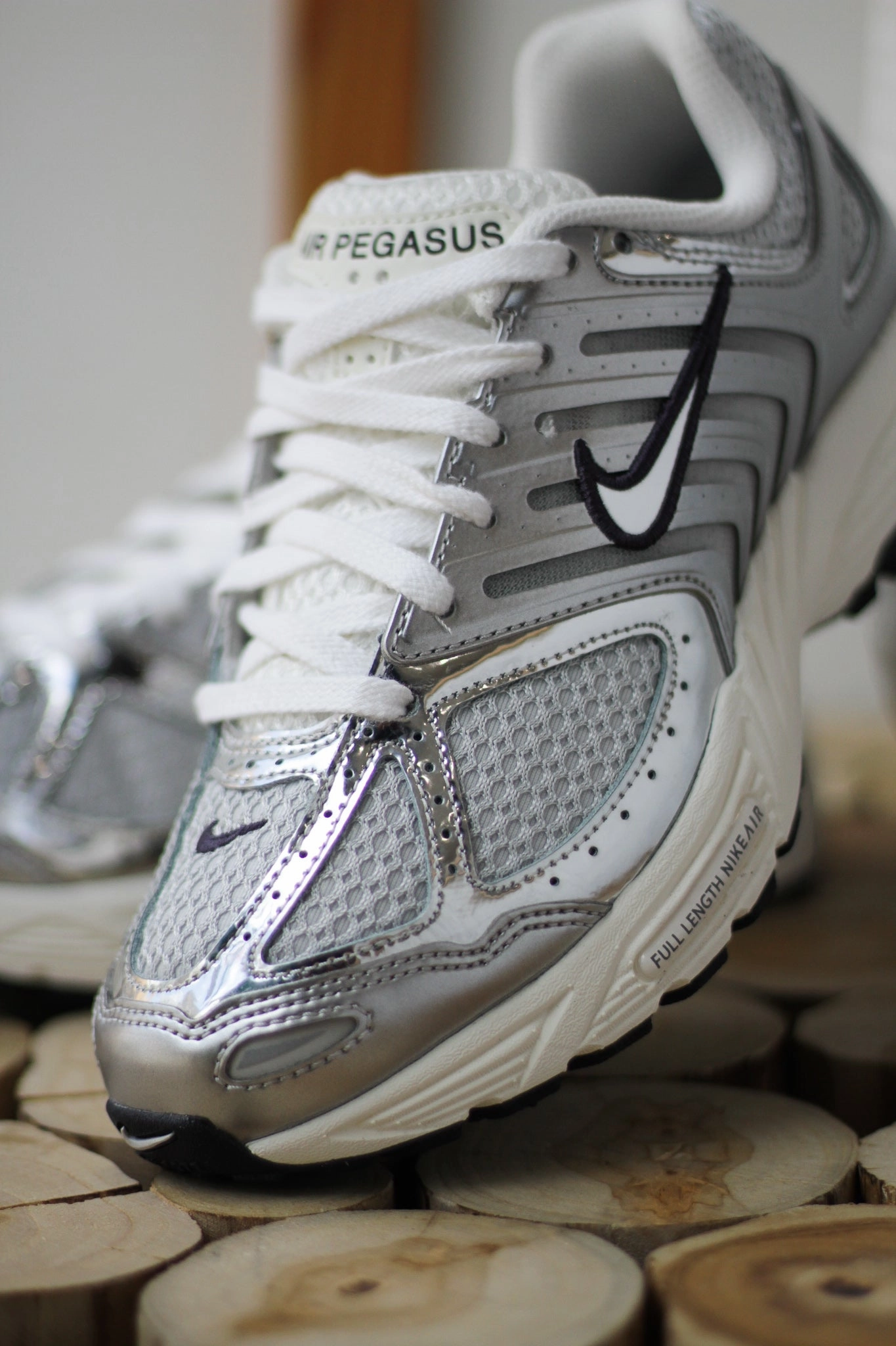 W AIR PEGASUS 2005 CHROME