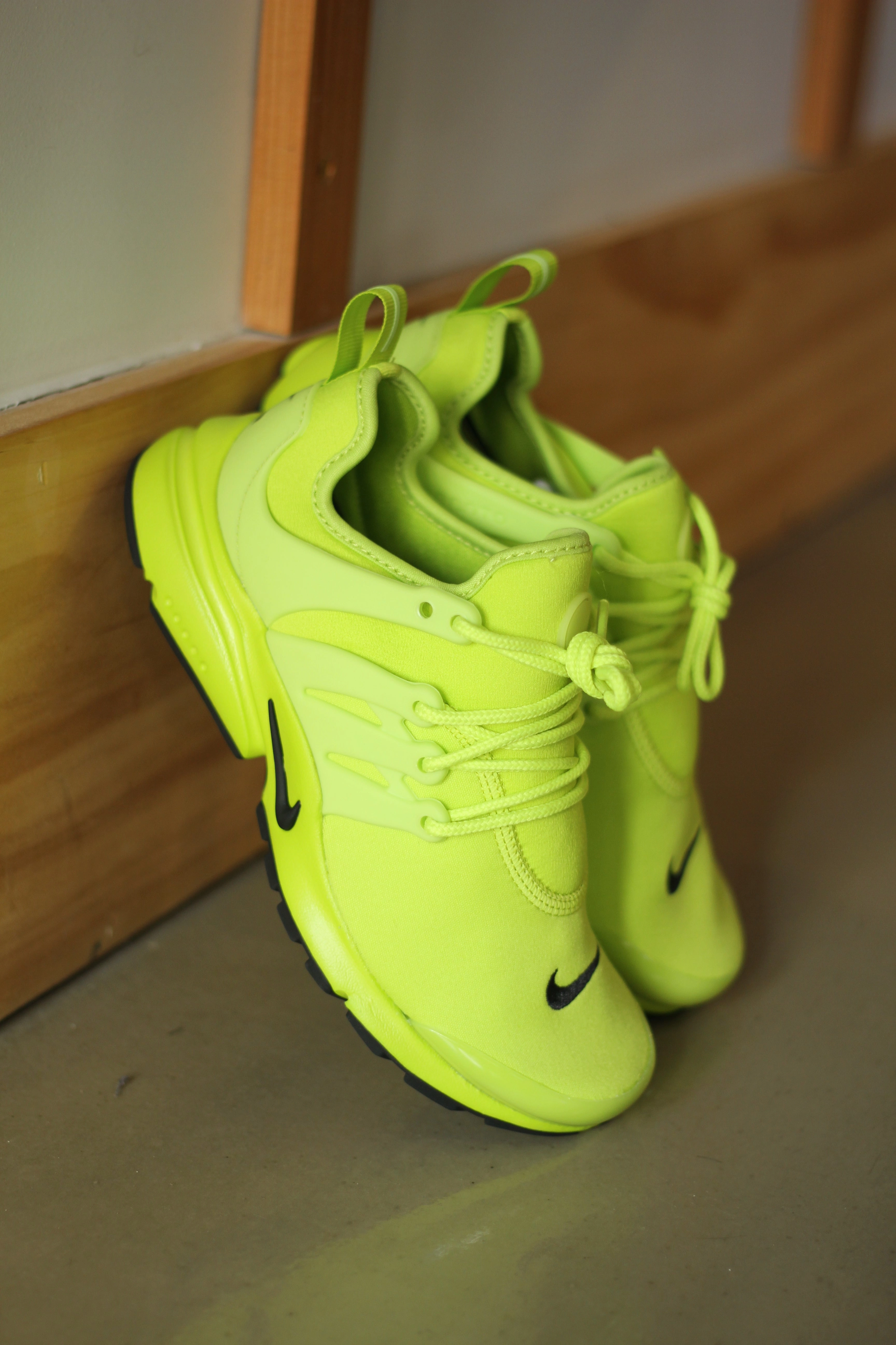 W AIR PRESTO ATOMIC GREEN