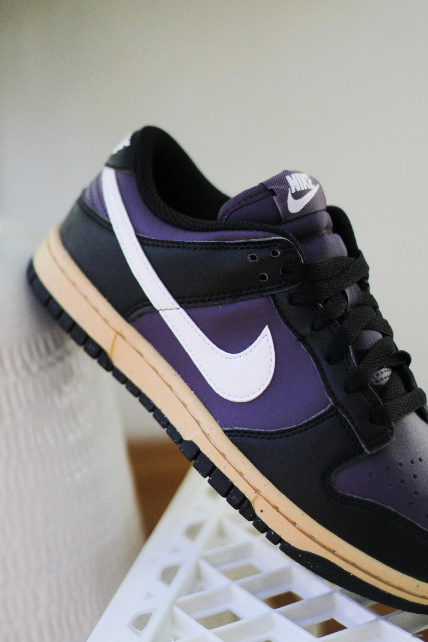 W DUNK LOW NEXT NATURE DARK RAISIN