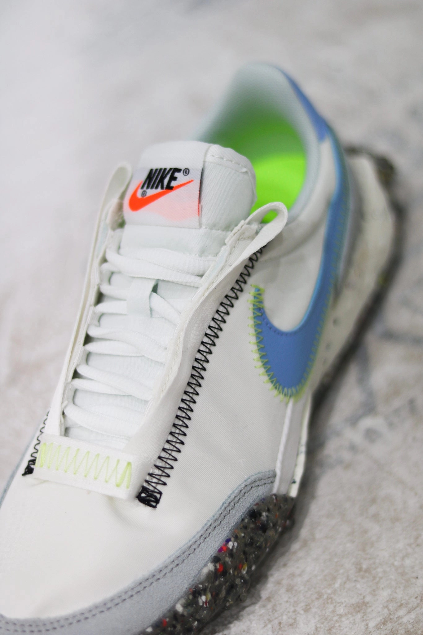 W NIKE WAFFLE RACER CRATER WHITE/ALUMINUM