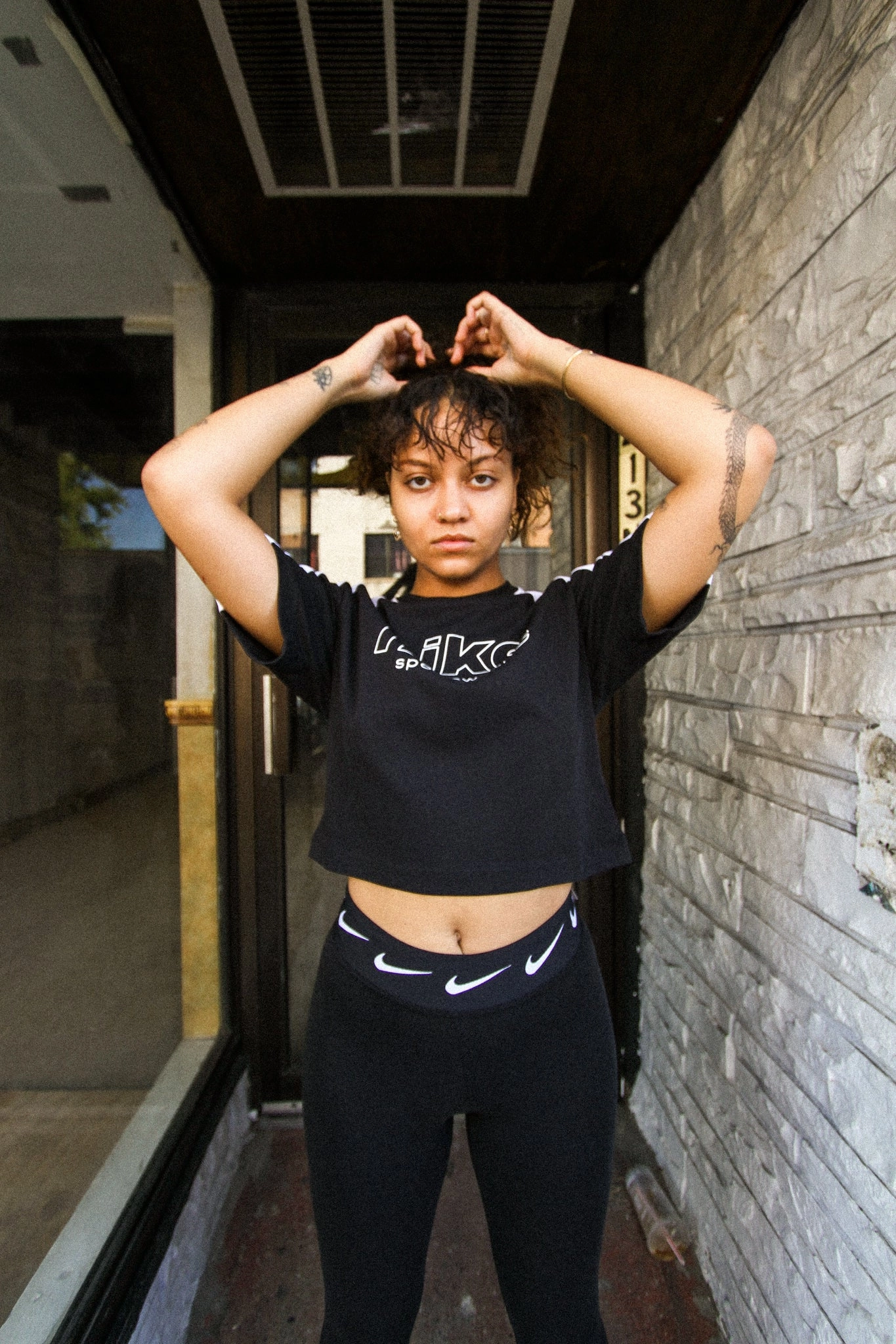 W NSW SS TOP BLACK