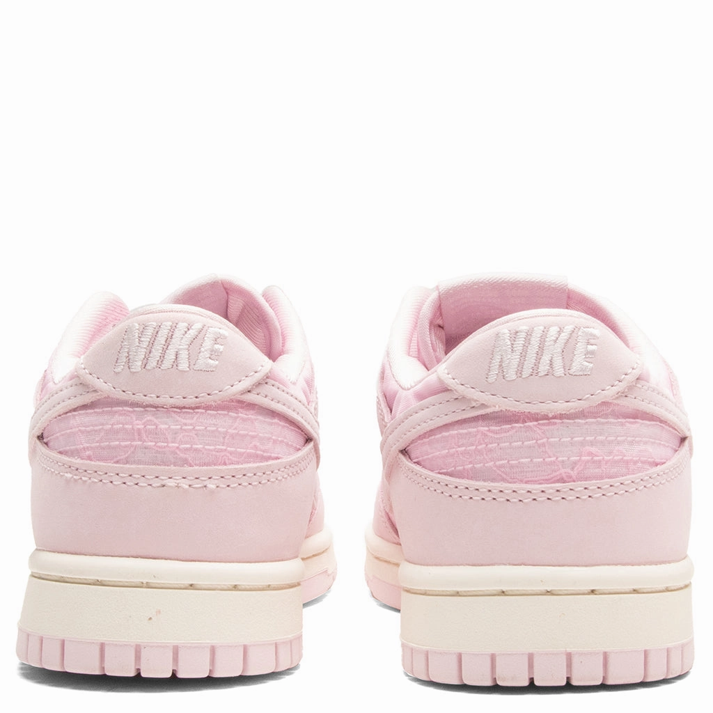 Women's Dunk Low - Regal Pink/Pink Foam/Soft Pearl