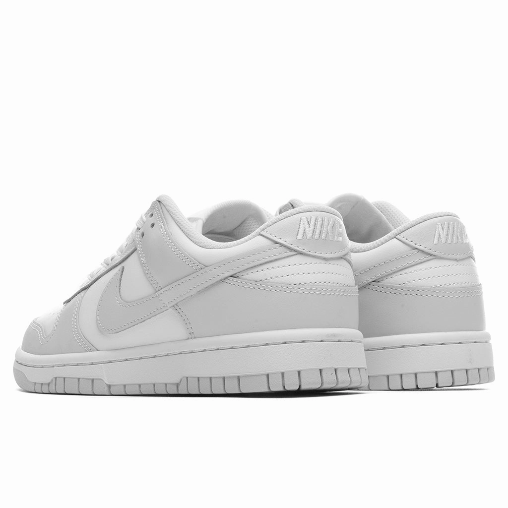 Women's Dunk Low - White/Photon Dust