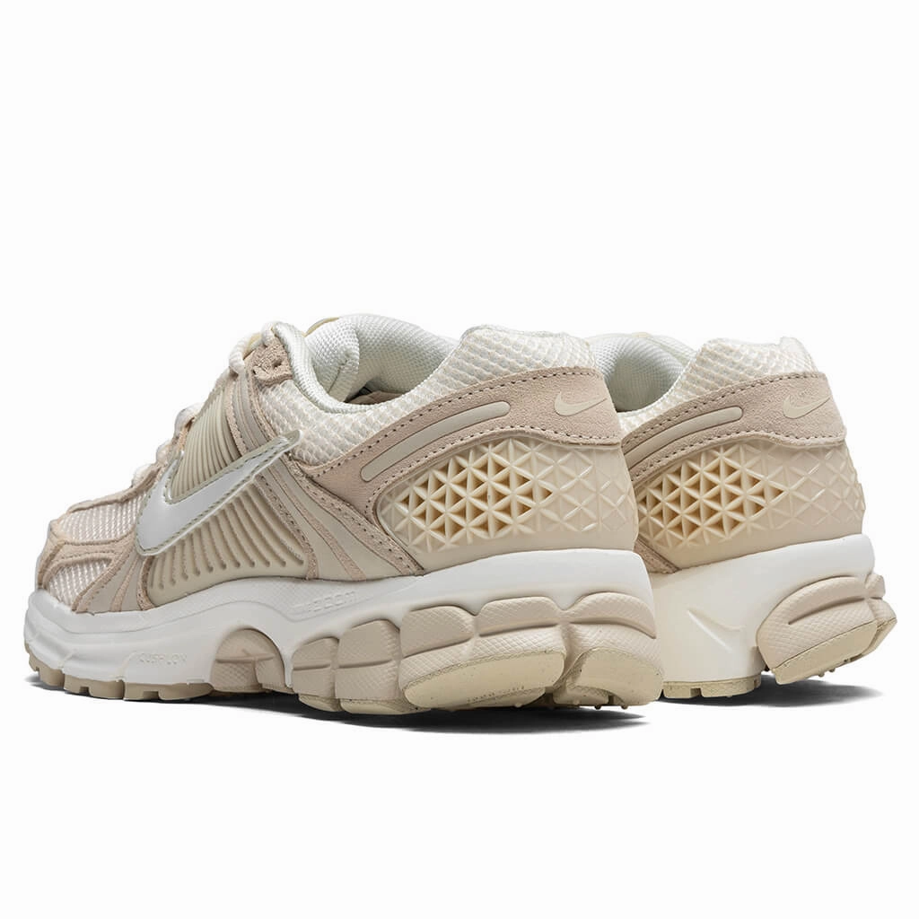 Women's Zoom Vomero 5 Gold - Beach/Sail/Light Khaki/Pale Ivory